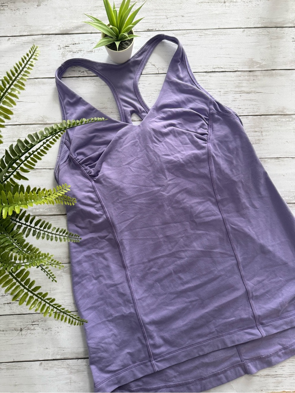 lululemon Scoop Neck Tank Purple Racerback Built-In Shelf Bra – Women’s Size 8